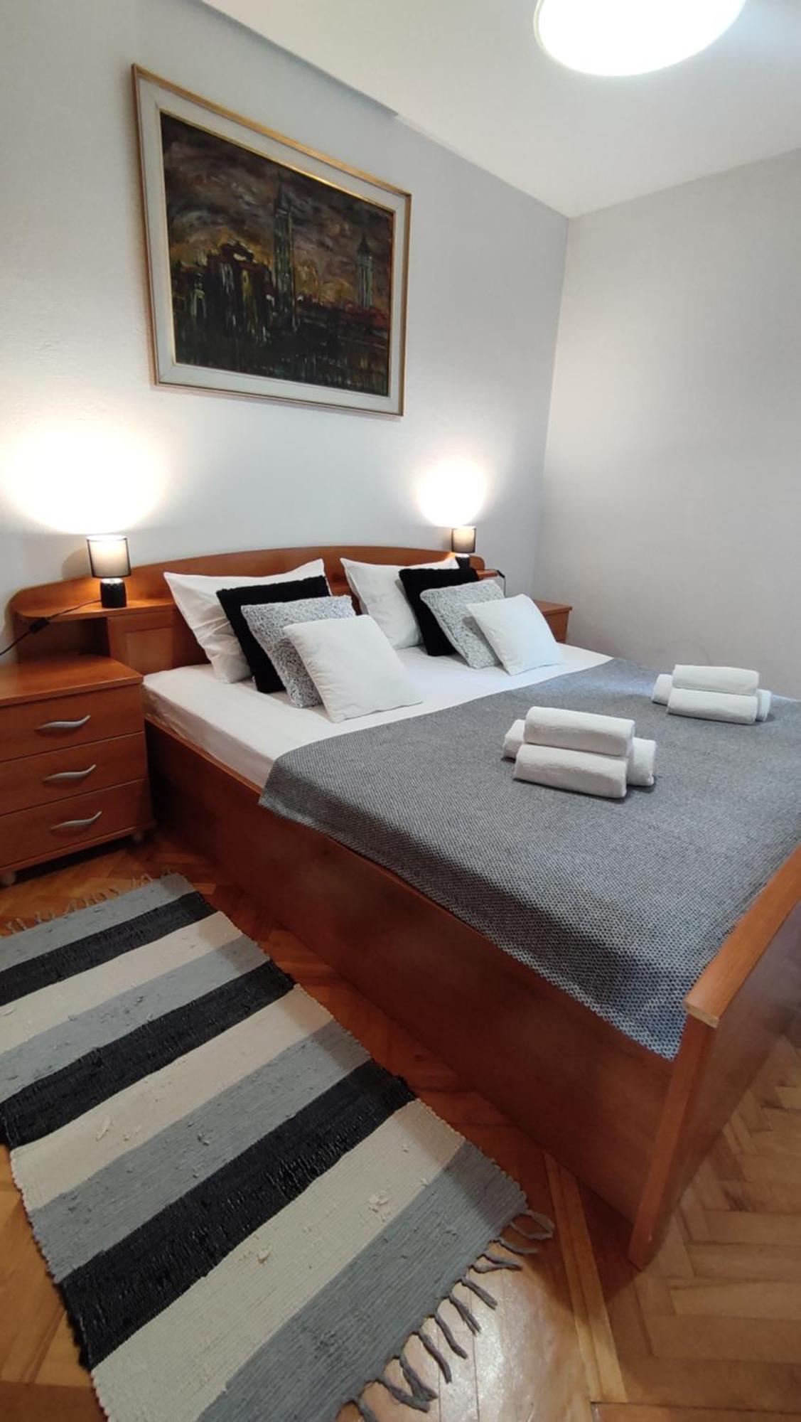 Deluxe Apartman Pervan Split Exterior photo